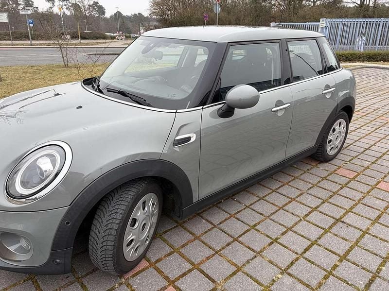 Gebraucht Mini ONE 102 PS (75 kW) 2019 Grau Kleinwagen