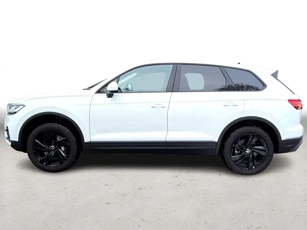 Gebraucht VW Touareg Basis 286 PS (210 kW) 2024 Weiß SUV