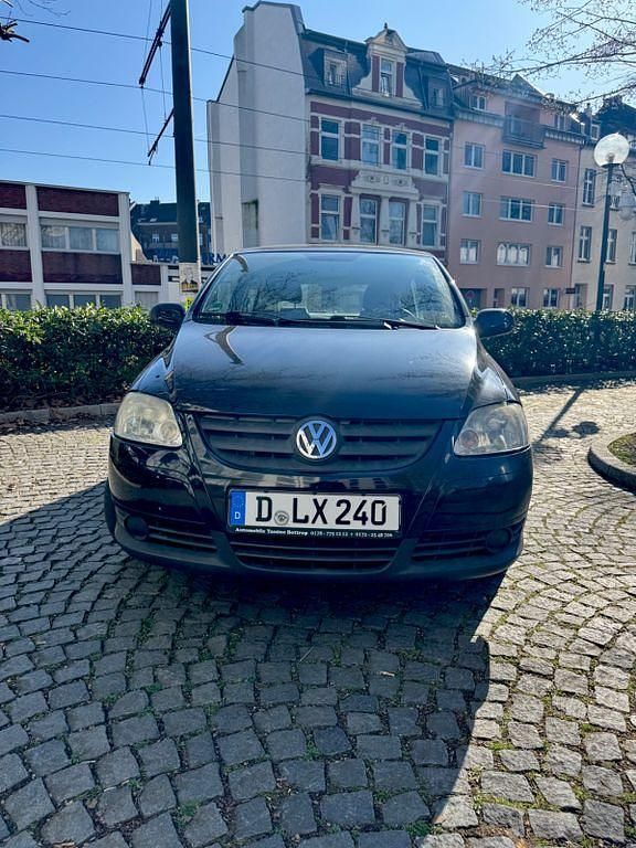 Gebraucht VW Fox 60 PS (44 kW) 2010 Schwarz Kleinwagen