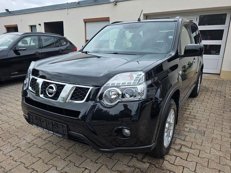 Schwarz Gebraucht 2011 Nissan X-Trail SE SUV | 8.699 € (Fairer Preis) - Bild 1/4