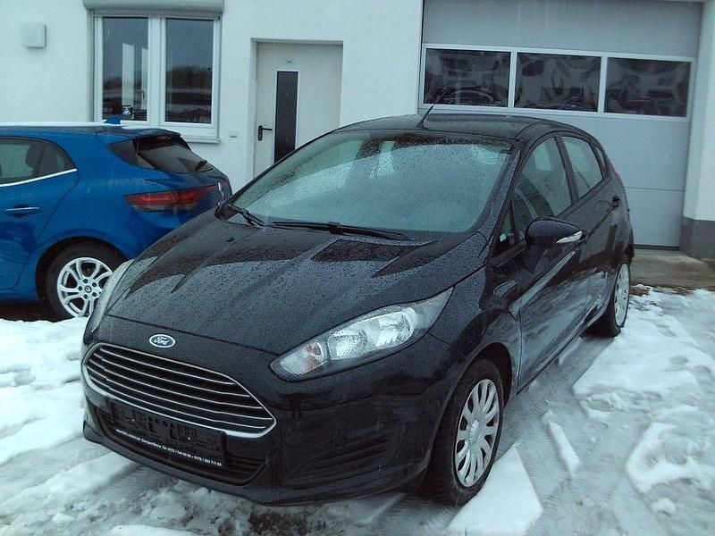 Schwarz Gebraucht 2014 Ford Fiesta Trend Limousine | 4.999 € (Guter Preis) - Bild 1/4