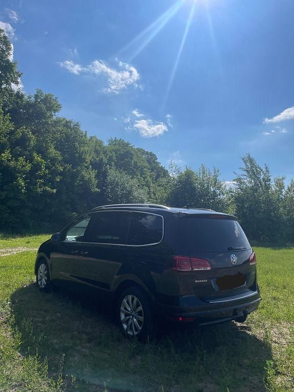 Gebraucht VW Sharan Highline 184 PS (135 kW) 2016 Schwarz Van / Kleinbus