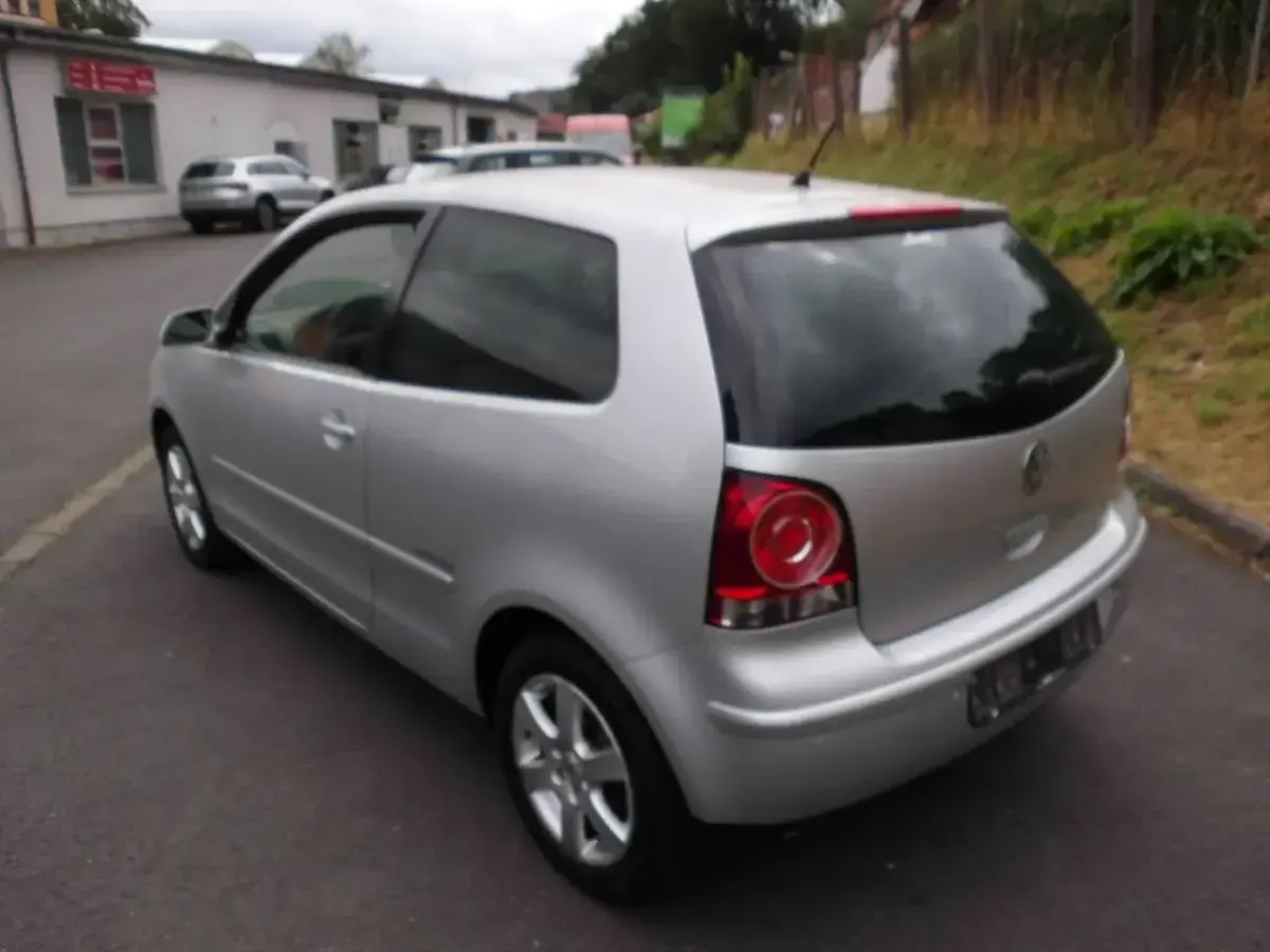 Gebraucht VW Polo United 69 PS (50 kW) 2009 Silber Kleinwagen