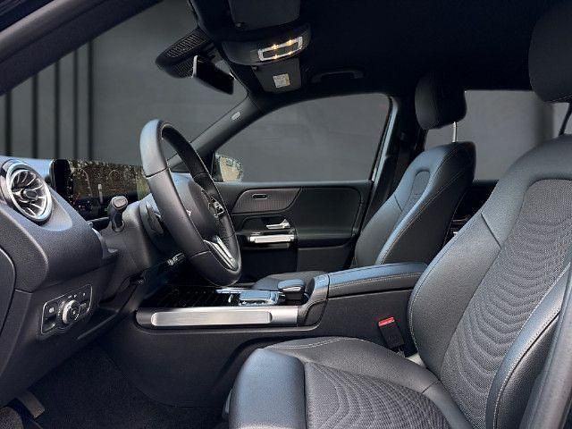 Gebraucht Mercedes EQB250 Progressive 139 kW (190 PS) 2024 Metalliclack kosmosschwarz SUV