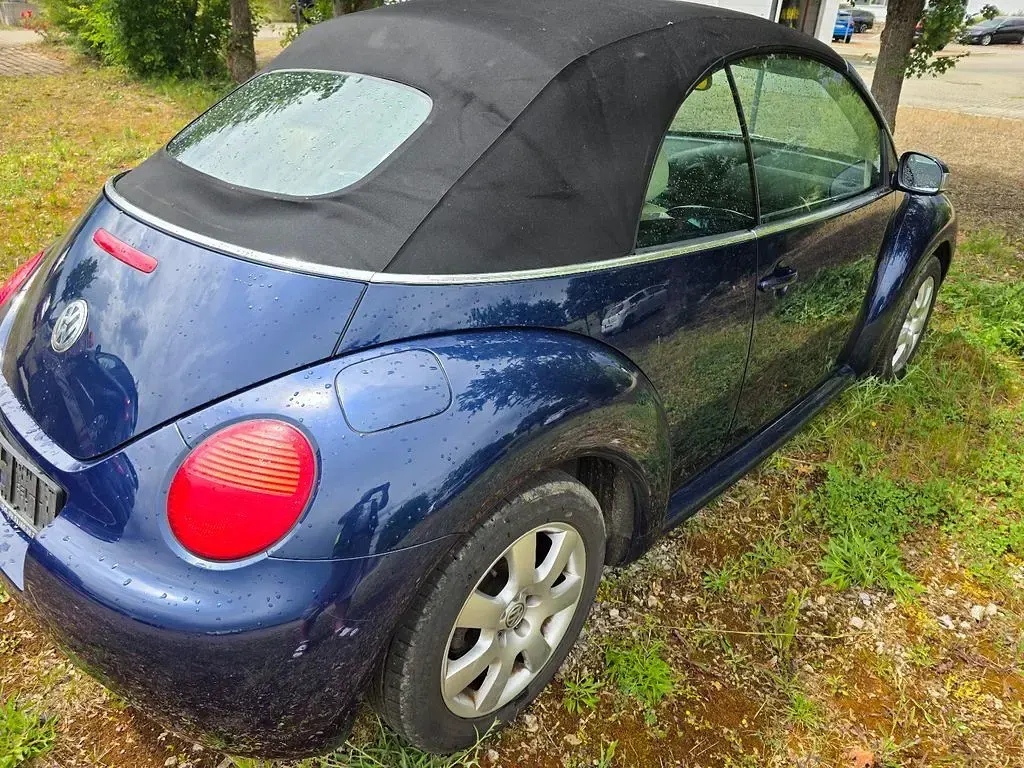 Gebraucht VW New Beetle 102 PS (75 kW) 2003 Blau Kleinwagen