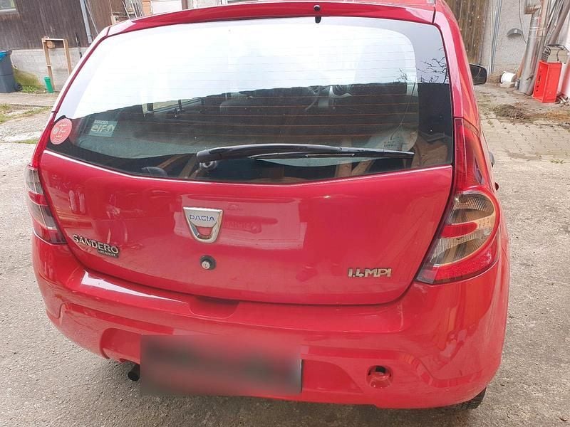 Gebraucht Dacia Sandero 75 PS (55 kW) 2009 Rot Limousine