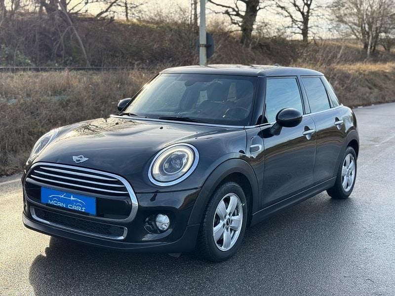 Schwarz Gebraucht 2015 Mini Cooper D Sport Kleinwagen | 6.900 € (Fairer Preis) - Bild 1/4