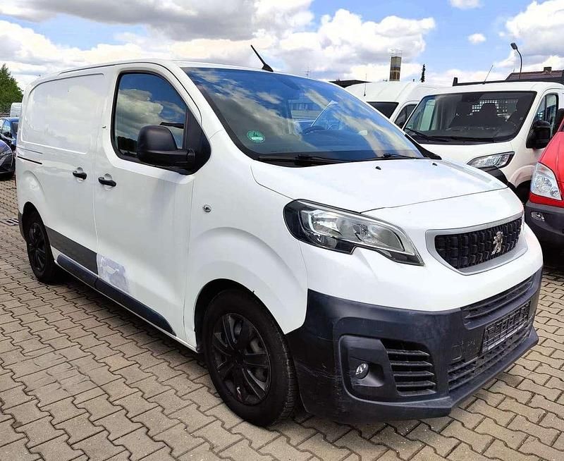 Gebraucht Peugeot Expert Premium 179 PS (131 kW) 2016 Banquise Van
