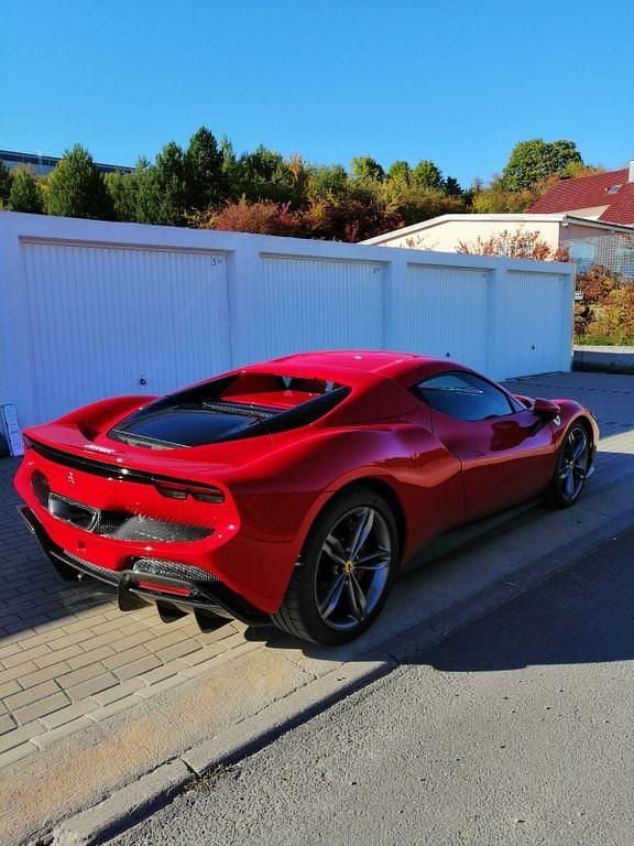 Neu Ferrari 296 829 PS (609 kW) 2025 Rosso corsa Cabrio