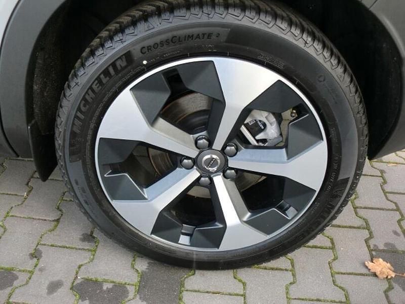 Gebraucht Volvo XC40 Plus 163 PS (119 kW) 2024 Grau SUV