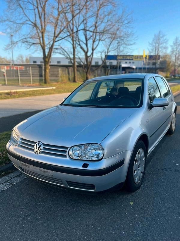 Gebraucht VW Golf IV 101 PS (74 kW) 2002 Silber Limousine