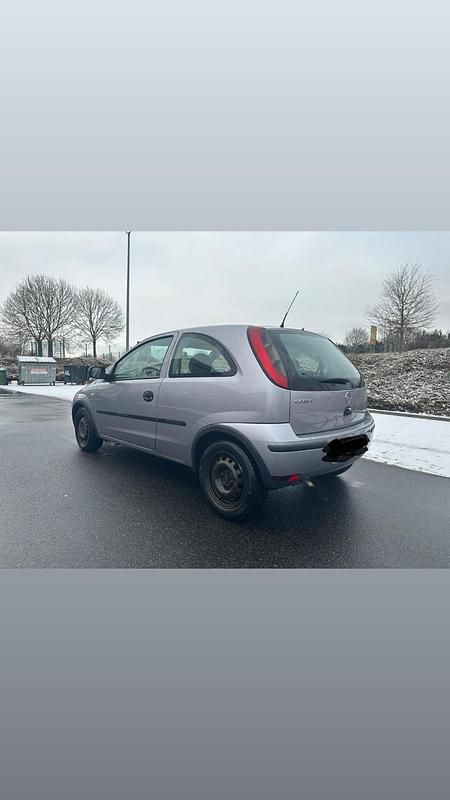 Gebraucht Opel Corsa 78 PS (57 kW) 2005 Silber Kleinwagen