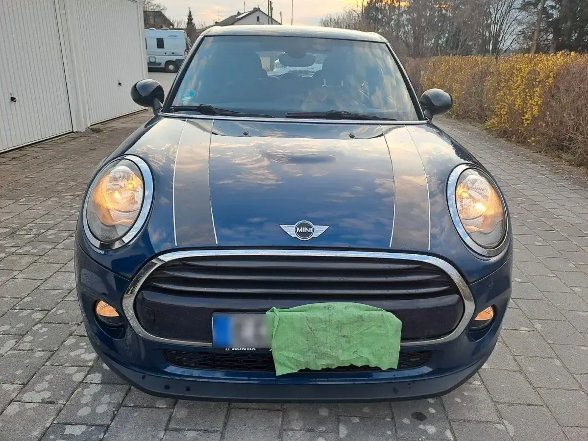 Używany Mini Cooper 136 KM (100 kW) 2017 Niebieski Hatchback