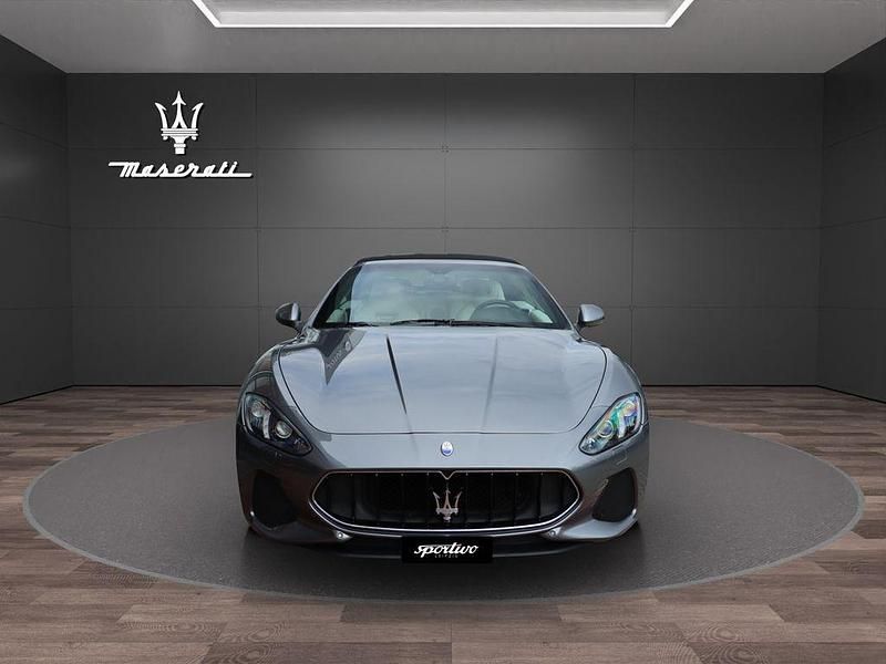 Gebraucht Maserati GranCabrio 460 PS (338 kW) 2019 Grau Cabrio