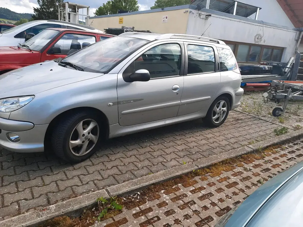 Gebraucht Peugeot 206 88 PS (64 kW) 2005 Silber Kombi