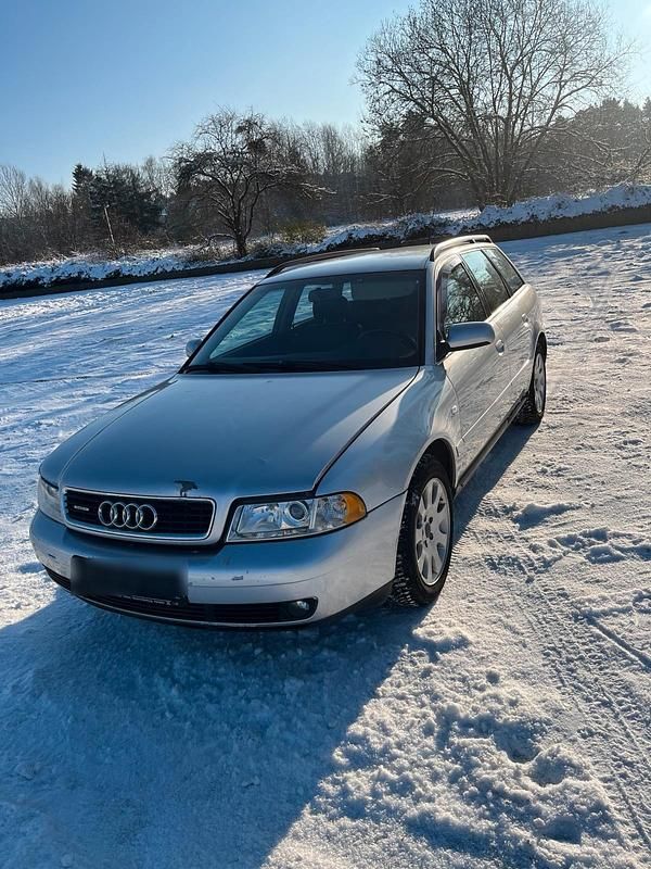 Gebraucht Audi A4 165 PS (121 kW) 2000 Silber Kombi