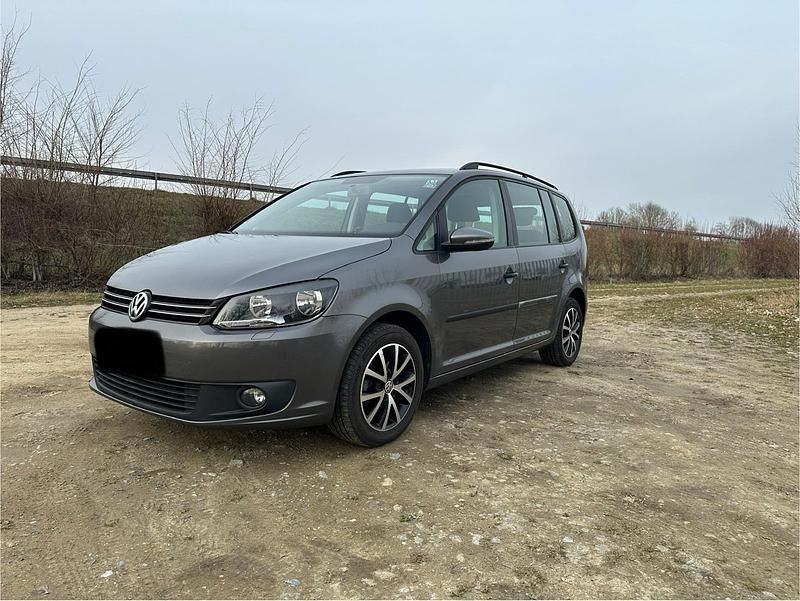 Gebraucht VW Touran 100 PS (73 kW) 2014 Grau Van / Kleinbus