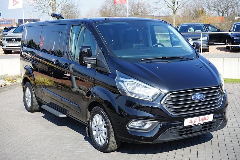 Gebraucht Ford Tourneo Custom Titanium 170 PS (125 kW) 2019 Schwarz Van