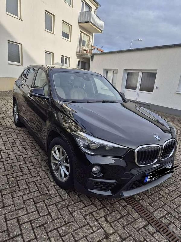 Gebraucht BMW X1 Advantage 150 PS (110 kW) 2017 Schwarz SUV