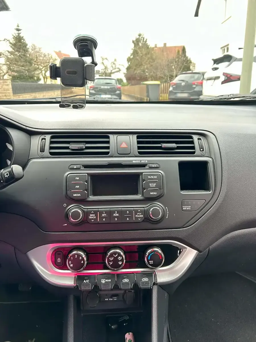 Gebraucht Kia Rio 86 PS (63 kW) 2014 Kleinwagen