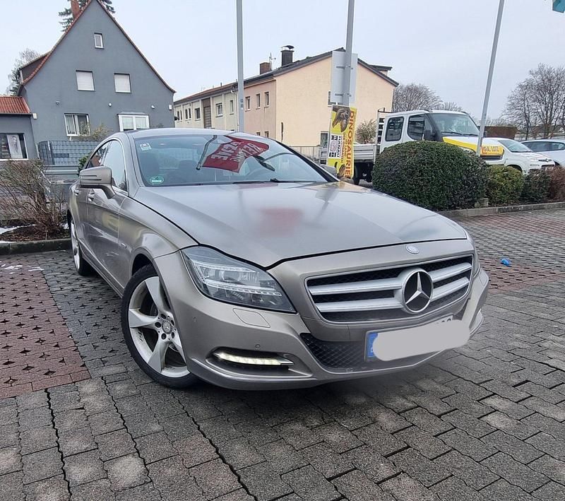 Gebraucht Mercedes CLS350 265 PS (194 kW) 2011 Beige Coupé