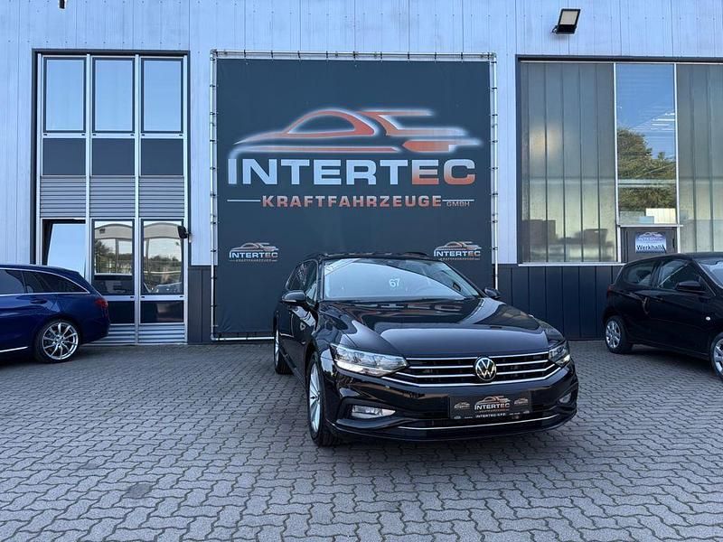 Schwarz Gebraucht 2022 VW Passat Business Kombi | 21.550 € (Guter Preis) - Bild 1/4