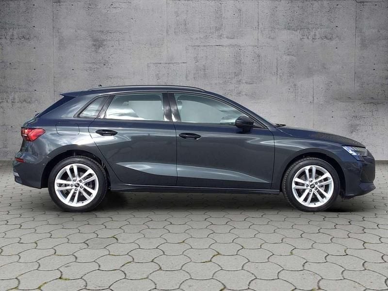 Gebraucht Audi A3 Ambiente 150 PS (110 kW) 2025 Manhattangrau metallic Limousine