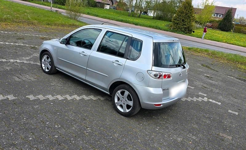 Second-hand Mazda 2 85 CP (62 kW) 2005 Argintiu Hatchback