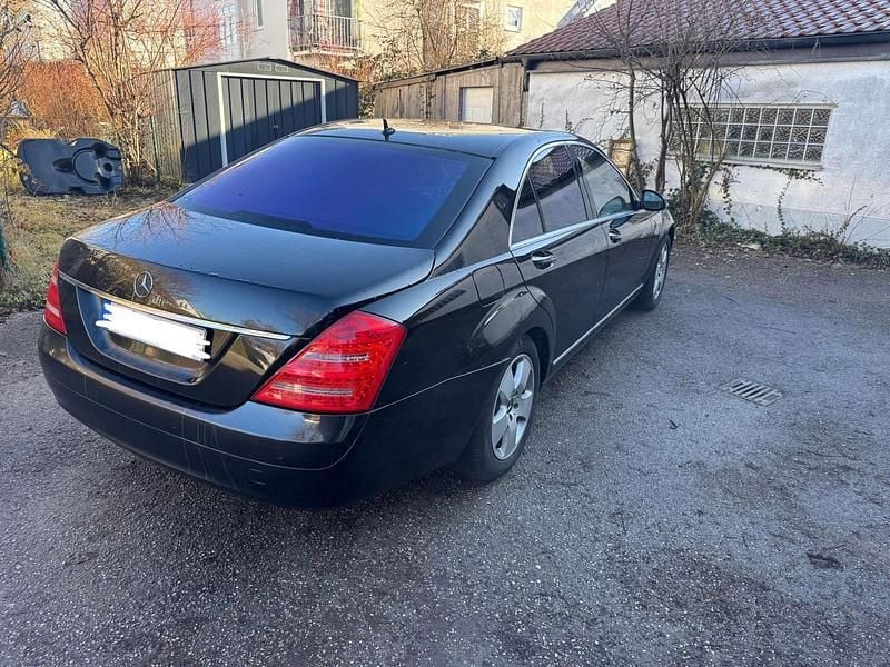 Gebraucht Mercedes S500 387 PS (284 kW) 2006 Schwarz Limousine