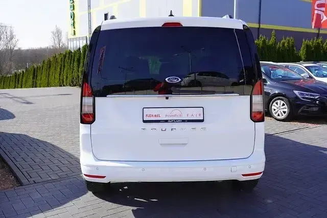 Gebraucht Ford Tourneo Connect Titanium 102 PS (75 kW) 2023 Weiss Van / Kleinbus