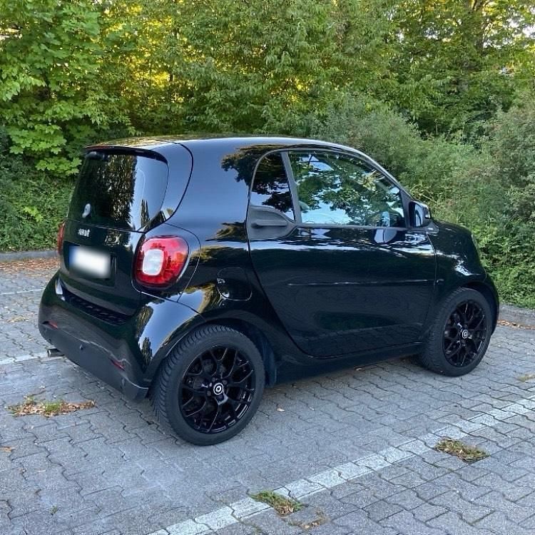 Gebraucht Smart ForTwo Coupé 90 PS (66 kW) 2017 Schwarz Coupé