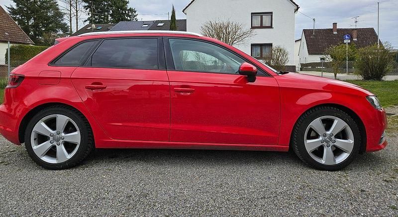 Gebraucht Audi A3 Ambition 150 PS (110 kW) 2015 Rot Limousine