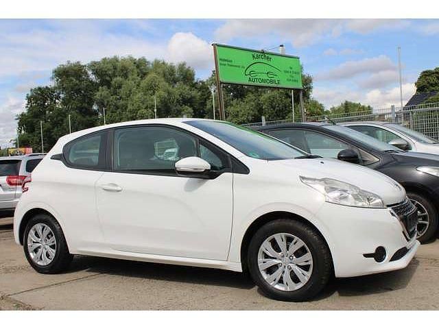 Blanc banquise Gebraucht 2015 Peugeot 208 Active Kleinwagen | 5.990 € (Fairer Preis) - Bild 1/4