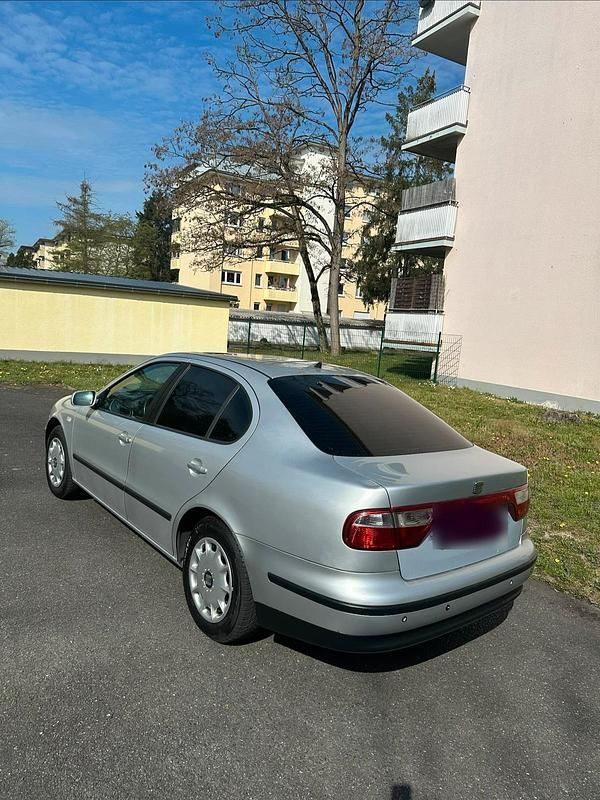 Usata Seat Toledo 105 CV (77 kW) 2000 Argento Berlina