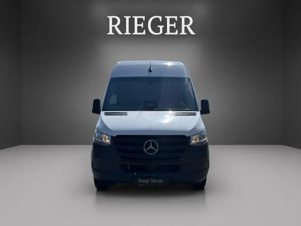 Gebraucht Mercedes Sprinter 170 PS (125 kW) 2025 Arktikweiß Van