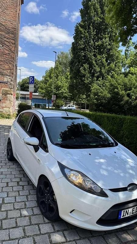 Gebraucht Ford Fiesta Titanium 75 PS (55 kW) 2009 Limousine