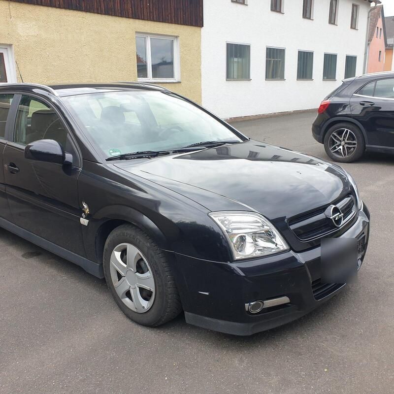 Schwarz Gebraucht 2004 Opel Signum Kombi | 650 € (Fairer Preis) - Bild 1/4