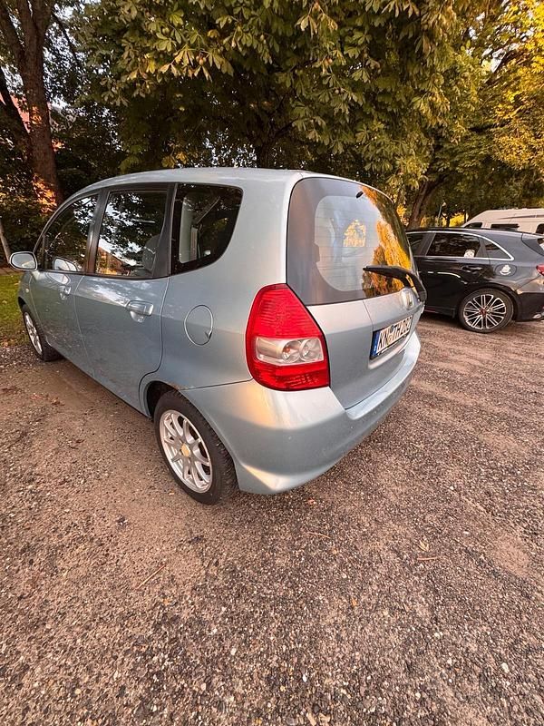 Blau Gebraucht 2005 Honda Jazz Kleinwagen | 1.499 € (Fairer Preis) - Bild 1/4