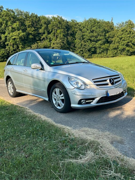 Silber Gebraucht 2008 Mercedes R280 Van / Kleinbus | 5.950 € (Superpreis) - Bild 1/2