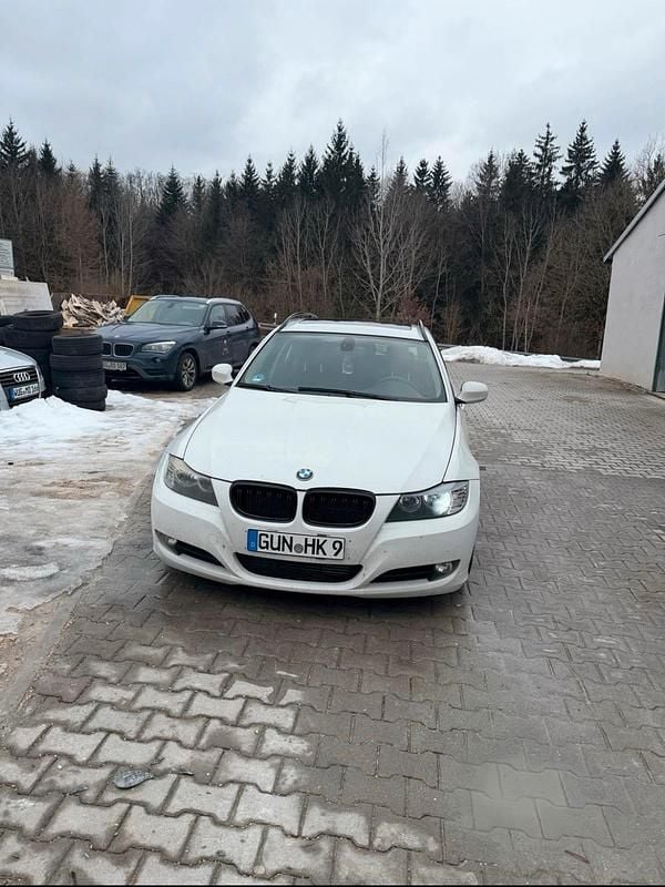 Gebraucht BMW 320 177 PS (130 kW) 2008 Weiß Kombi