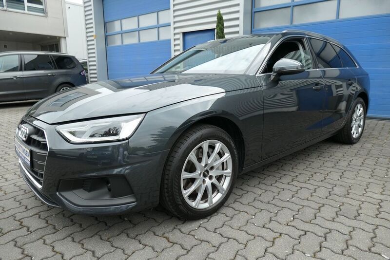 Grau Gebraucht 2022 Audi A4 Sport Kombi | 23.950 € (Guter Preis) - Bild 1/4