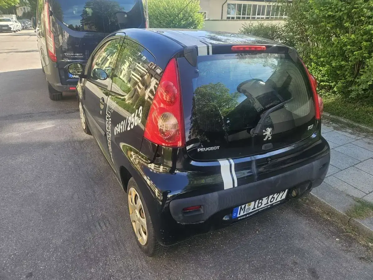 Gebraucht Peugeot 107 Urban Move 68 PS (50 kW) 2011 Kleinwagen