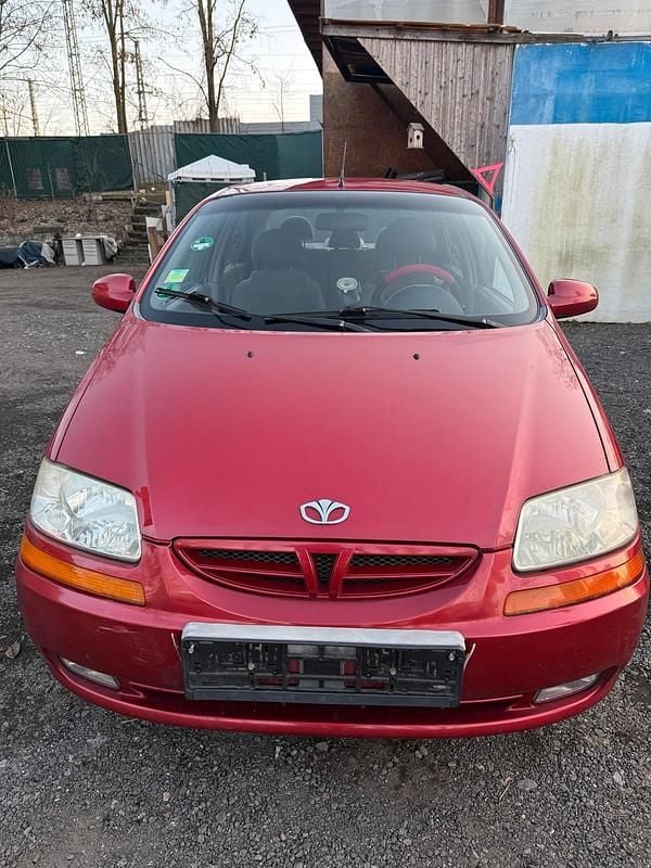 Gebraucht Chevrolet Kalos 94 PS (69 kW) 2004 Rot Limousine