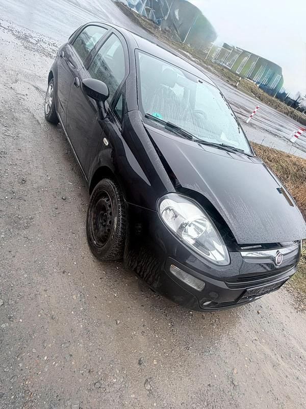 Gebraucht Fiat Punto 75 PS (55 kW) 2010 Kleinwagen