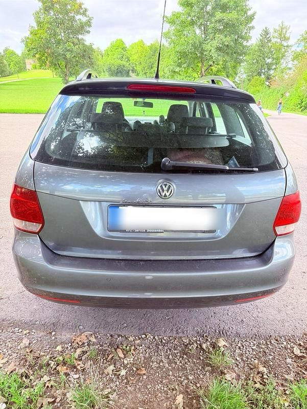 Grau Gebraucht 2007 VW Golf V Sport Kombi | 2.650 € (Fairer Preis) - Bild 1/4