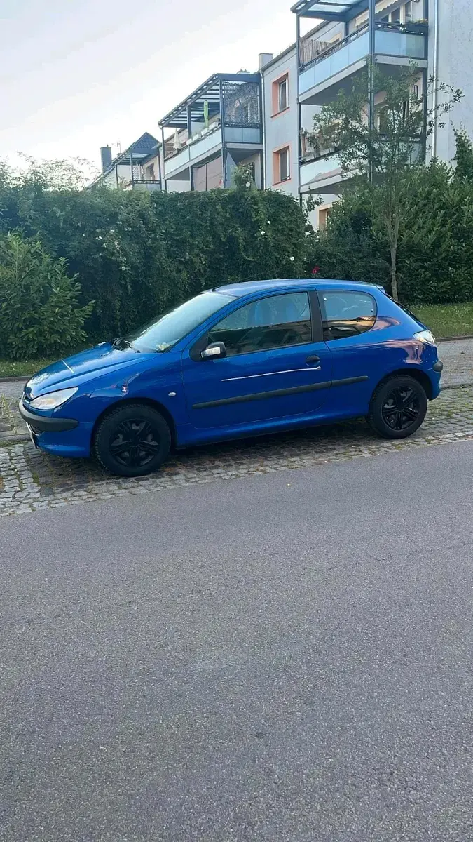 Gebraucht Peugeot 206 60 PS (44 kW) 2001 Blau Kleinwagen