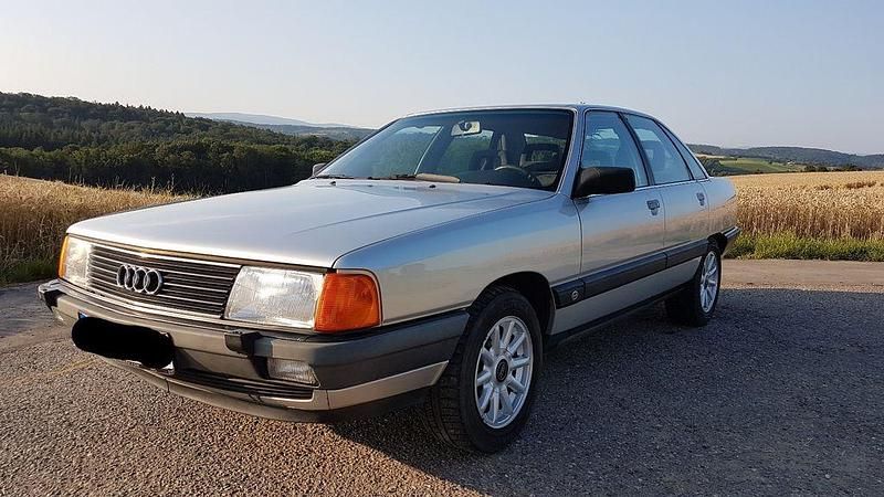 Silber Gebraucht 1990 Audi 100 Business Limousine | 4.800 € - Bild 1/4