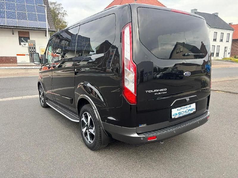 Gebraucht Ford Transit 185 PS (136 kW) 2022 Schwarz Kombi