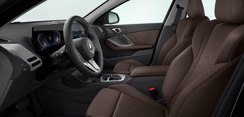 Gebraucht BMW 120 Shadowline 163 PS (119 kW) 2025 Schwarz Kleinwagen