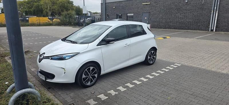 Weiß Gebraucht 2018 Renault Zoe Intens Kleinwagen | 6.650 € (Guter Preis) - Bild 1/4